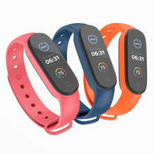 Xb. Realistic Fitness Trackers